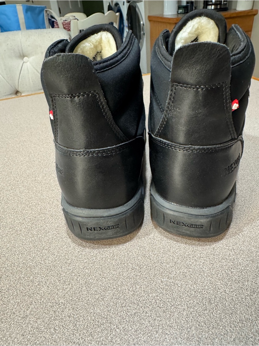 Women’s  Black Rain & Snow Grip Boots - Picture 5 of 12
